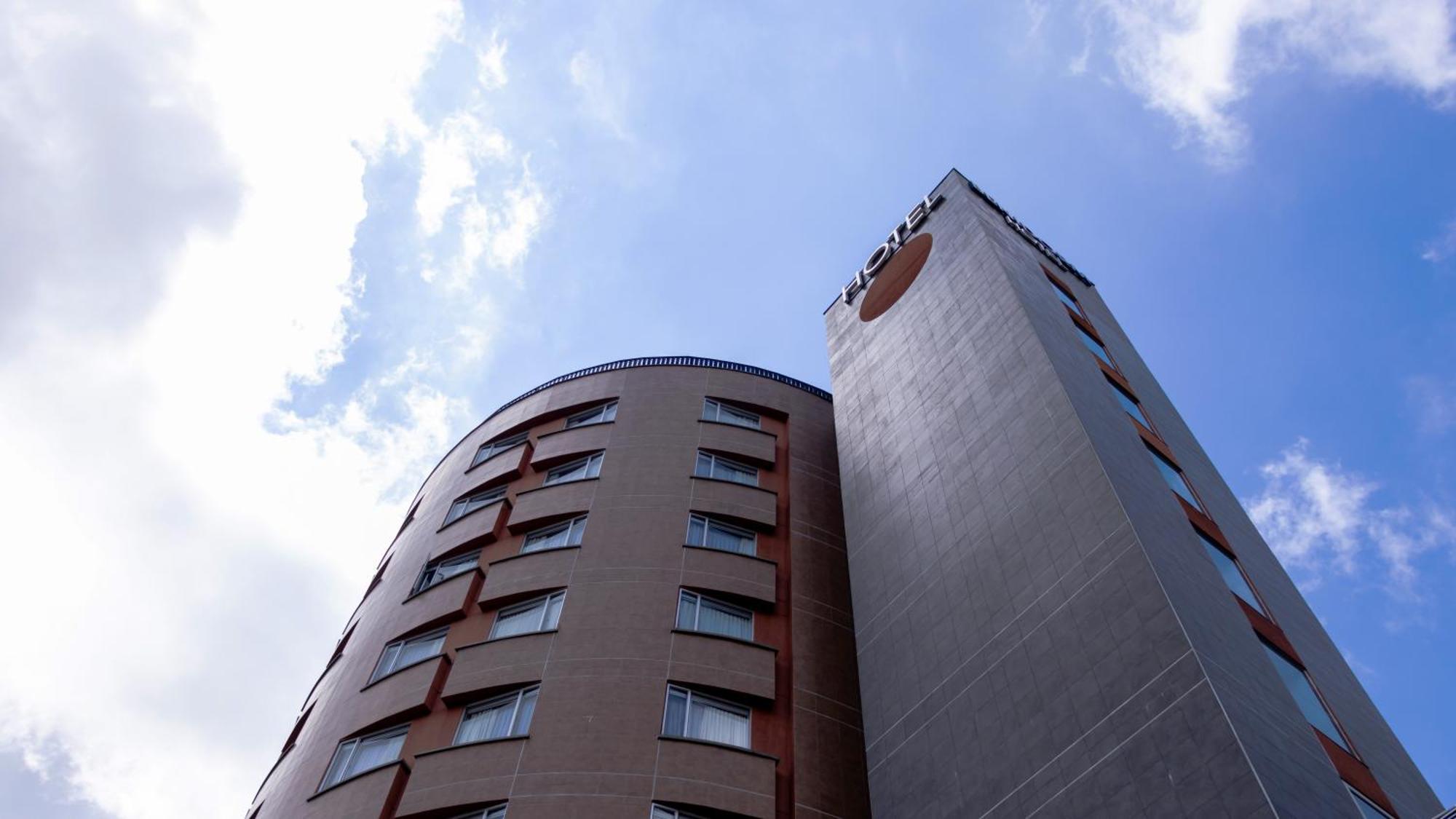 Benidorm Hotel Manizales Esterno foto